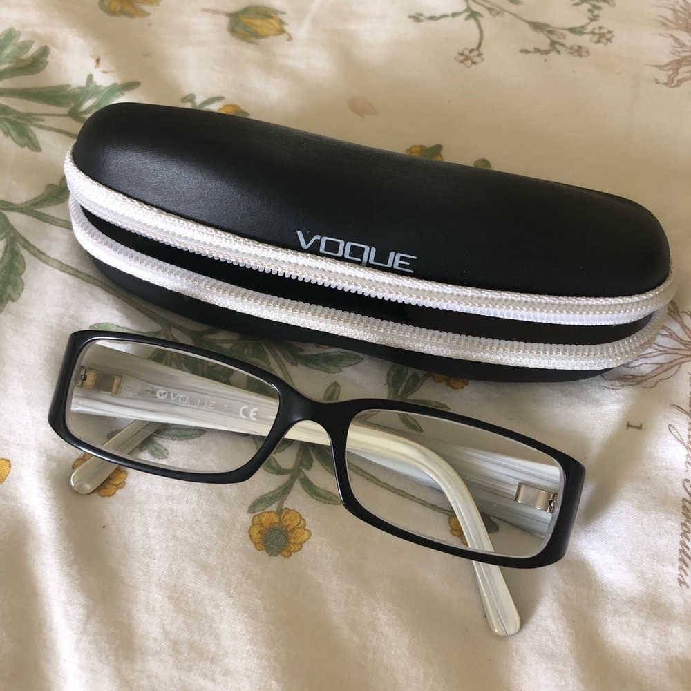 Vogue black and gold glasses 👓